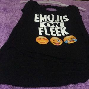 A black kids “emojis on fleek” tee short sleeve